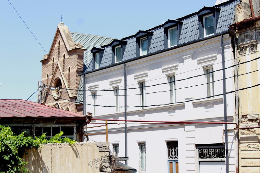 Guest House On Gia Abesadze Street Tbilisi Exterior foto